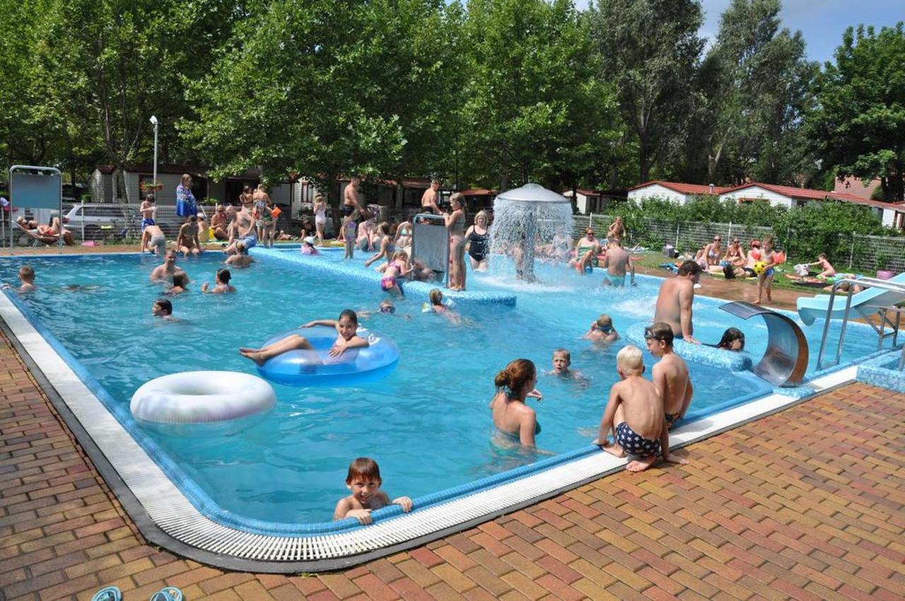Sunvillage Camp- Mobilhazak Alsooersoen * Alsóörs