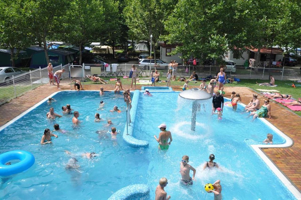 Campingplatz Sunvillage Camp- Mobilhazak Alsooersoen *